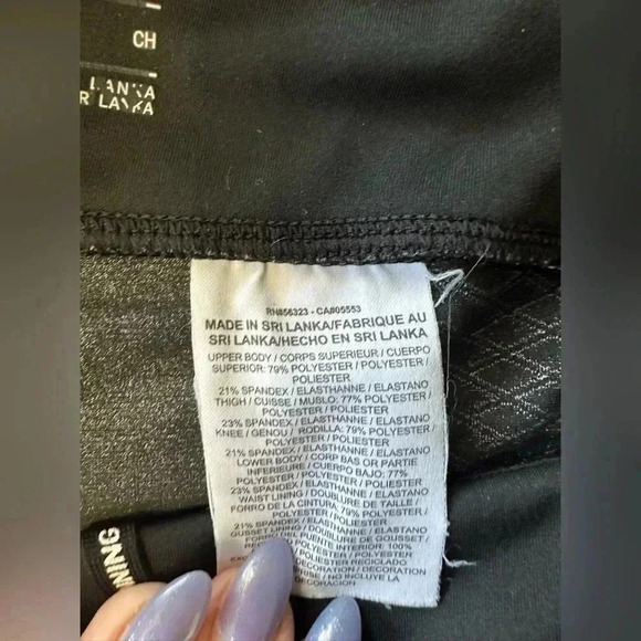 Women’s Nike Zonal Strength Tights Black And Gray Size Small 25.5” Inseam - Picture 8 of 11